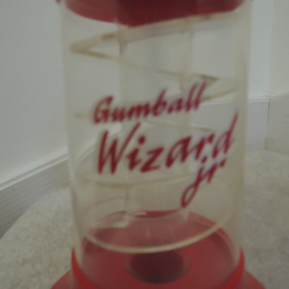 Gumball Wizard Jr No. 1010 - RED Tabletop Mini Wizard Spiral Gum Ball Bank NIB - Picture 8 of 12